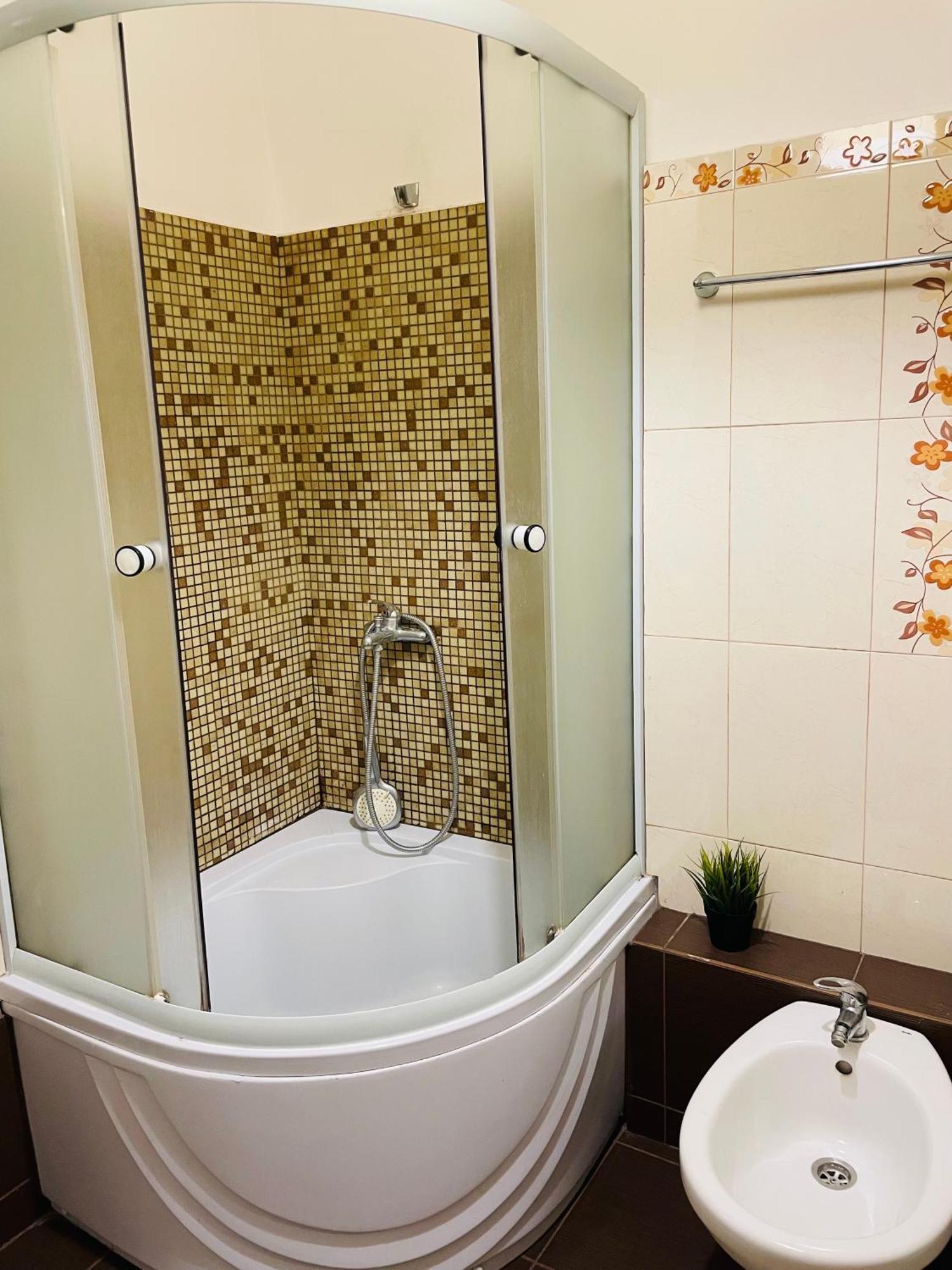 בראשוב Postavarului Residence מראה חיצוני תמונה