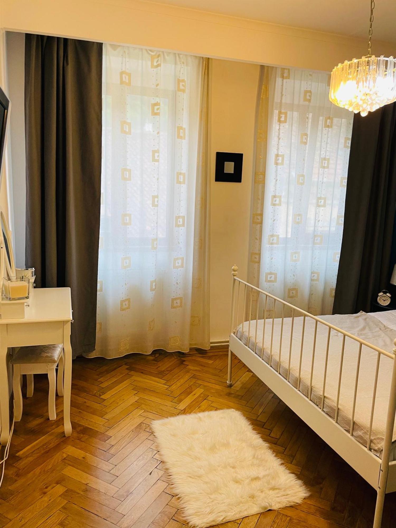 בראשוב Postavarului Residence מראה חיצוני תמונה